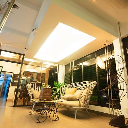 Avenue One Hotel Upper Digos Экстерьер фото